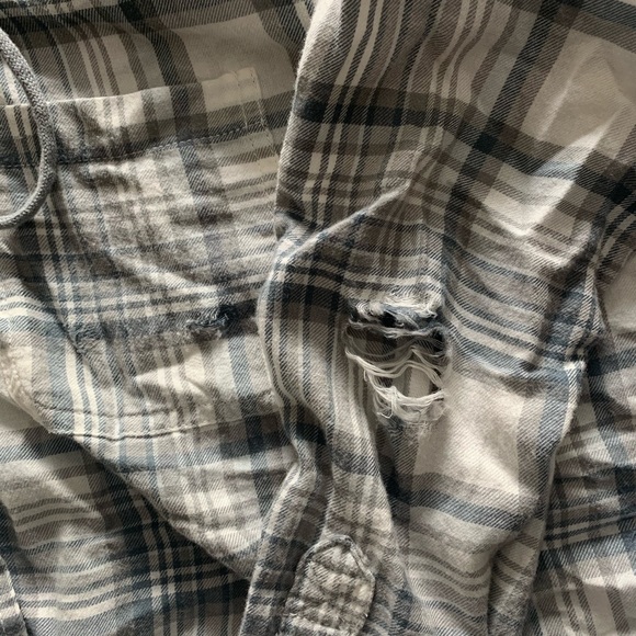 American Eagle cropped hooded flannel - Picture 2 of 3